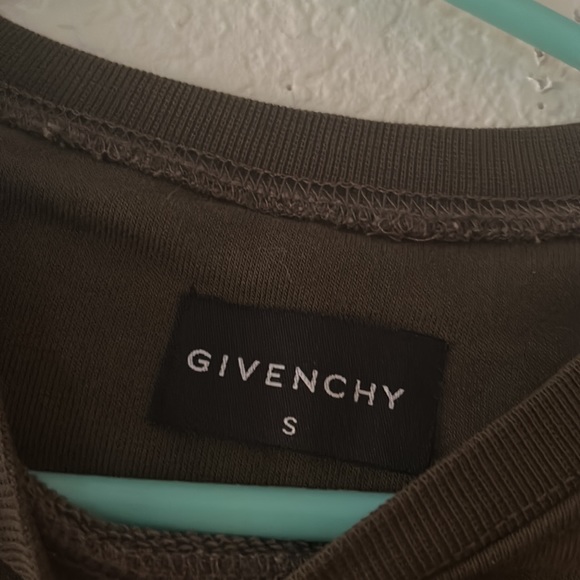 Givenchy Sweater - Picture 3 of 3